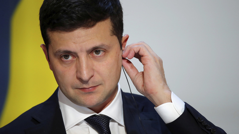 Офис Зеленского объяснил, почему украинцы массово уезжают