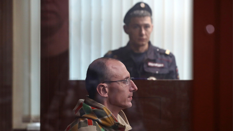 Освободить в зале суда: Новиков отделался штрафом