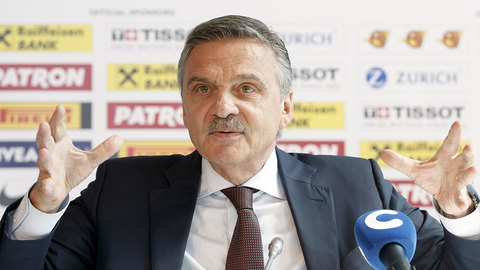 Экс-президент IIHF Фазель получил должность в КХЛ