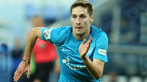 Далер Кузяев стал игроком "Локомотива"