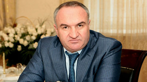 В отношении Арашукова-старшего возбуждены еще три дела