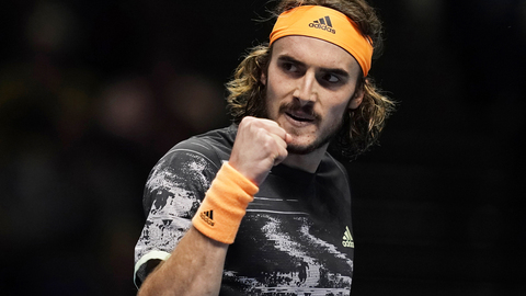 Стефанос Циципас победил на турнире ATP-250 в Лионе