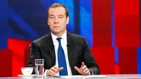 Медведев советует дождаться вменяемого руководства на Украине
