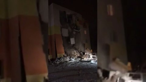 Повторное обрушение поврежденного газом дома под Белгородом сняли на видео
