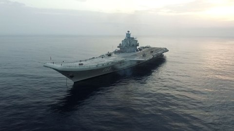 "Адмирал Кузнецов" вышел из ремонтного дока