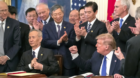 Новая эра в отношениях США и Китая: подробности торговой сделки
