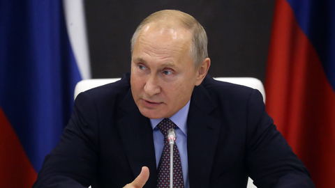 Путин предложил сократить основания для продления ареста по экономическим преступлениям