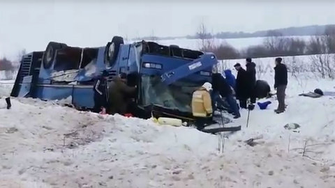 После смертельного ДТП с детьми старые автобусы предложили запретить