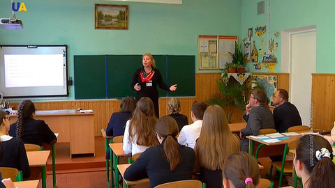 Украинским школам рекомендовано уйти на каникулы