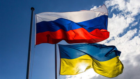 Сквер у посольства России в Киеве назвали в честь Немцова