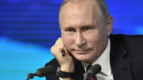"Бюрократия вечна", "Сам женат – и меня туда тянет" и другие цитаты Путина