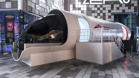 Virgin Hyperloop One представила первый прототип пассажирской капсулы