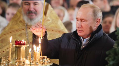 Владимир Путин поздравил православных с Рождеством