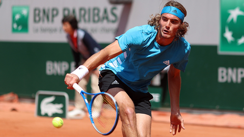 Циципас стал первым финалистом Roland Garros