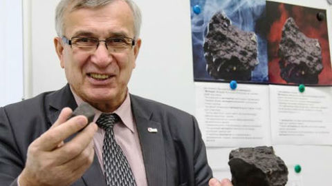 Уральский "охотник за метеоритом" признан человеком, изменившим мир