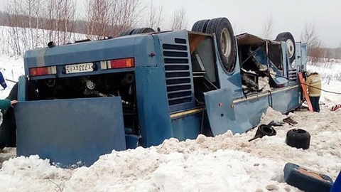 Последствия страшного ДТП автобуса с детьми в Калужской области сняли на видео