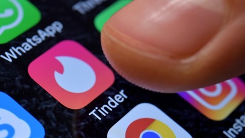 Москвич ограбил приехавшую к нему после знакомства в Tinder девушку