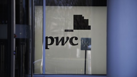 PwC отделяется, чтобы продолжить работу в России