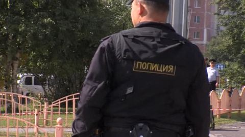 Москвич из ревности избил сожительницу и бросил ее умирать во дворе
