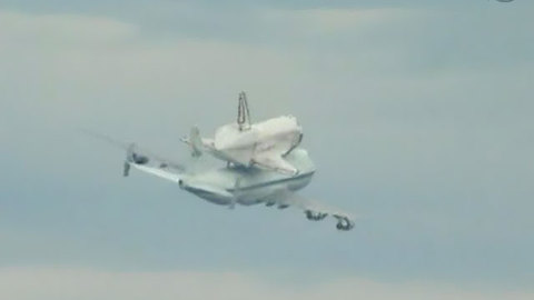 Discovery совершил последний полет – с космодрома в музей