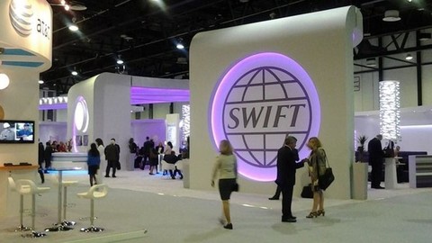 Лукашенко пригрозил желающим отключить Белоруссию и Россию от SWIFT