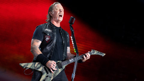 Россиянин потребовал у Metallica миллиард долларов