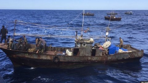 Рыбакам из КНДР вынесли приговоры за нападение на пограничников РФ
