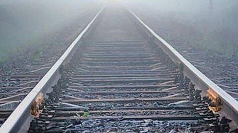На железной дороге в Кировской области рассыпали 25 тонн удобрений