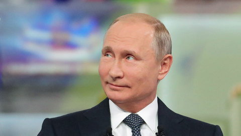 На "ты" и на "Вы": Путин рассказал об общении с иностранными коллегами