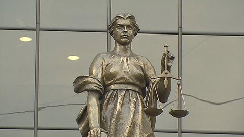 В Казани экс-чиновника ждет суд за непристойную переписку с несовершеннолетней