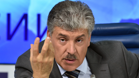 Грудинин заявил, что должен быть не только с усами, но и "с шевелюрой"