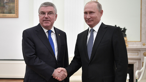 Путин поздравил президента МОК Баха с днем рождения