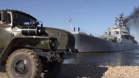 Подразделения восьми армий переброшены на учения "Восток-2018"
