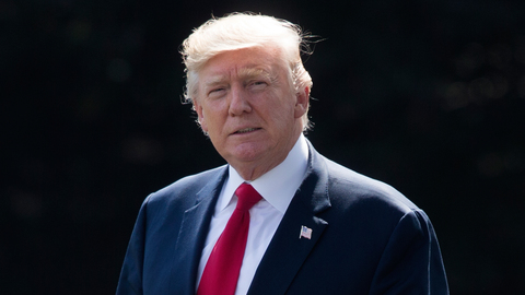 Трамп обещал поддержать народ Ирана "в надлежащее время"