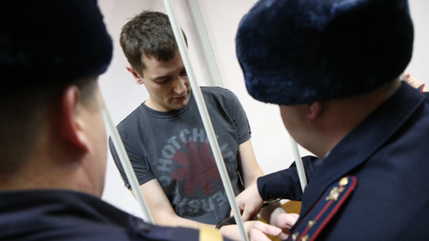 Брату Навального выплатят 50 тысяч за плохие условия в колонии