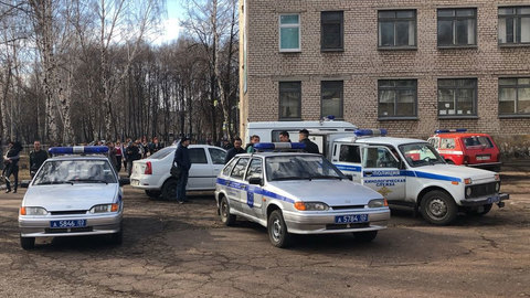 Палату ученика коррекционого класса охраняет полиция
