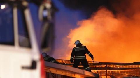 В Новосибирске из горящего магазина эвакуировали 35 покупателей