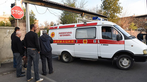 Кинопродюсер Григорян умер в зале суда в Ереване