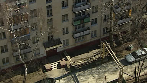 В центре Москвы мужчина упал с пятиэтажки, делая селфи