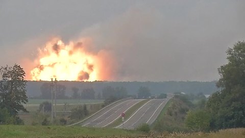 Жители Винницы: военные устроили салют в честь дня рождения Порошенко