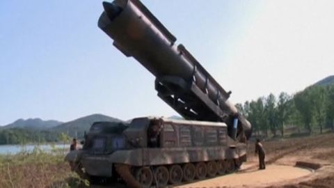 КНДР собирается вторгнуться в демилитаризированную зону