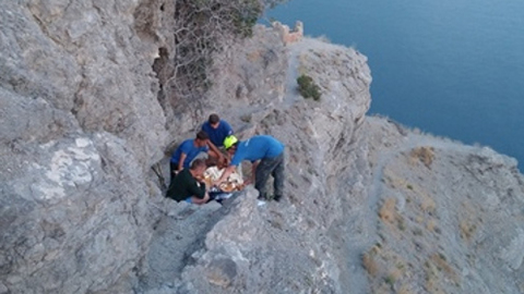 Туристка из Ростова сорвалась со скалы в Крыму во время селфи