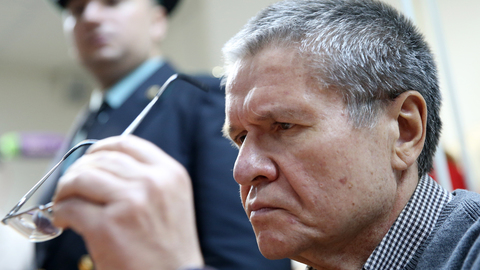 Просьба оправдать: адвокаты обжаловали приговор Улюкаеву