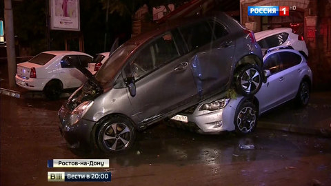 Застали врасплох: ливень и ветер вызвали настоящий потоп в Ростове-на-Дону