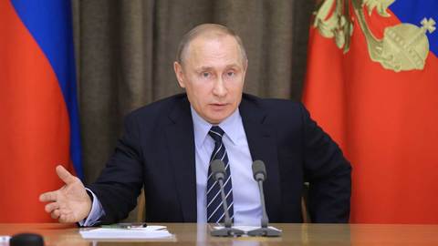Путин поручил проверить организаторов детского отдыха