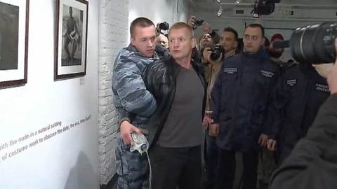 Скандал как реклама: смутившая Мизулину выставка может открыться в крупном музее