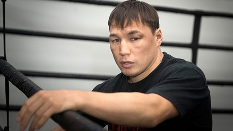 Боксер Проводников проведет поединок с бойцом UFC Багаутдиновым