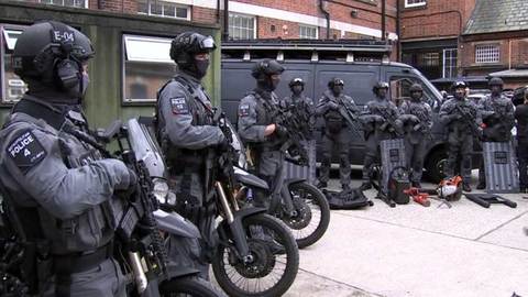 Великобритания повысила уровень террористической опасности