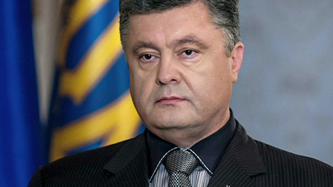 Зеленского обвинили в слежке за Порошенко