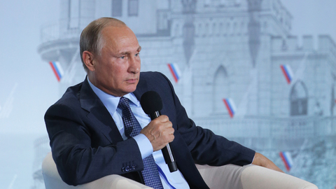 Удивительные идиоты: Путин прокомментировал отключение Крыма от Украины